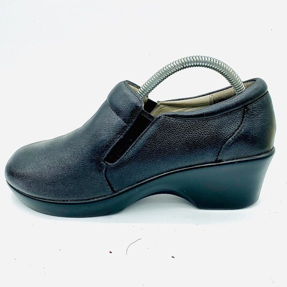 Alegria Women's Eryn Upgrade Clog Size 39 9 Black Leather SlipOn Work Comfy Shoe - Picture 2 of 9